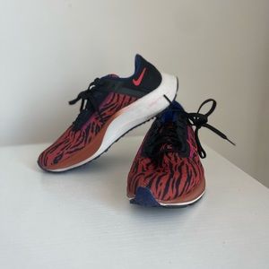 Women’s Nike running shoes, size 6.5 , Worn once